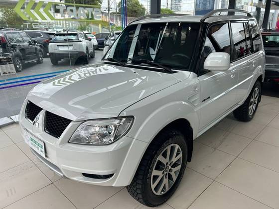 MITSUBISHI PAJERO TR4 2.0 4X4 16V 140CV FLEX 4P AUTOMÁTICO